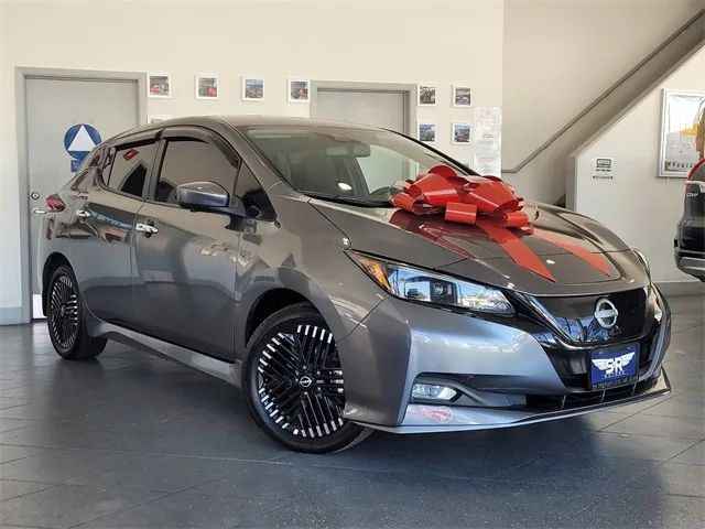 Used 2023 Nissan LEAF Gun Metallic for sale in Hayward