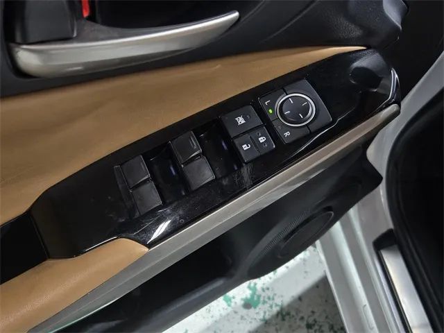 202511-4cf3459e44de4996bff1f553691cc567