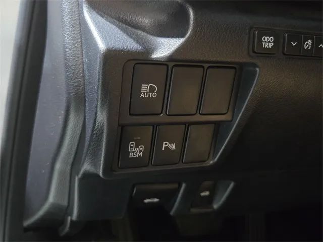 202511-52ac7a03b9ea4151a4a146d92df1a404