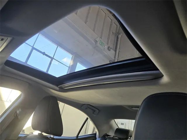 202511-666a6ae4b4114f0abd9a1e9f9c563698