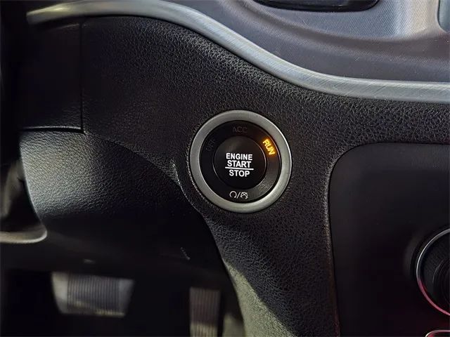 202511-bc55563a52bb4951aa559dac323c4eba