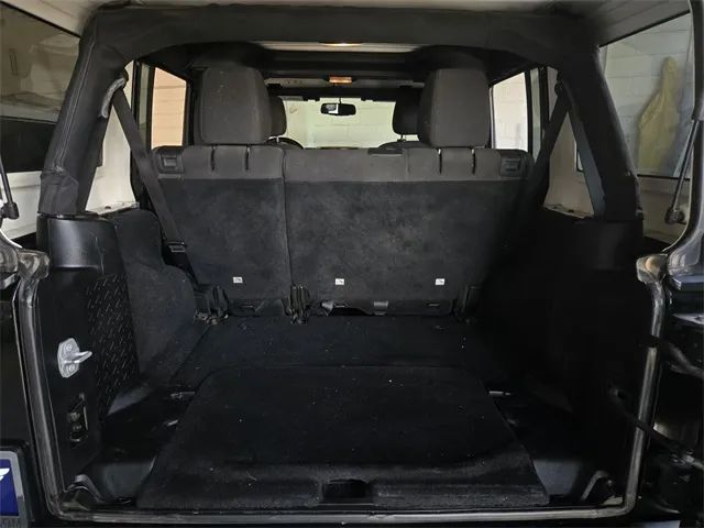 202511-bf18ed38942a45b4aba737880c600de2